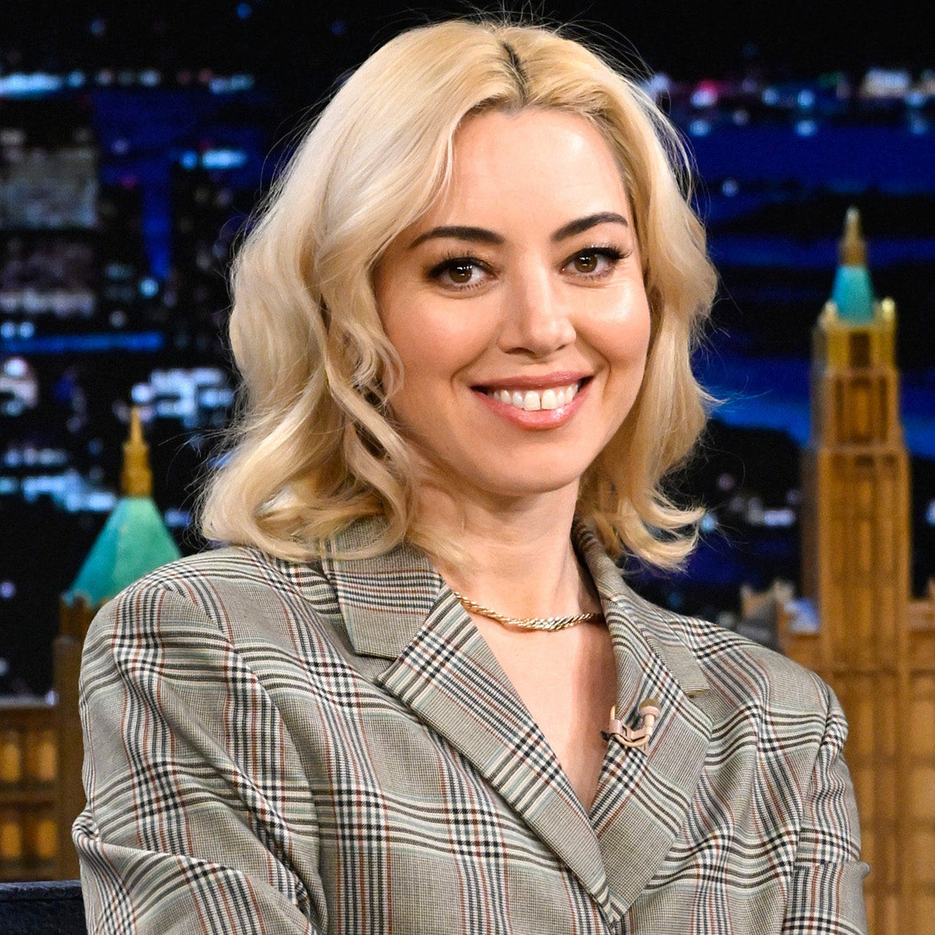 image  1 Entertainment Weekly - Ahead of her #SNL hosting debut, Aubrey Plaza revealed the two characters tha